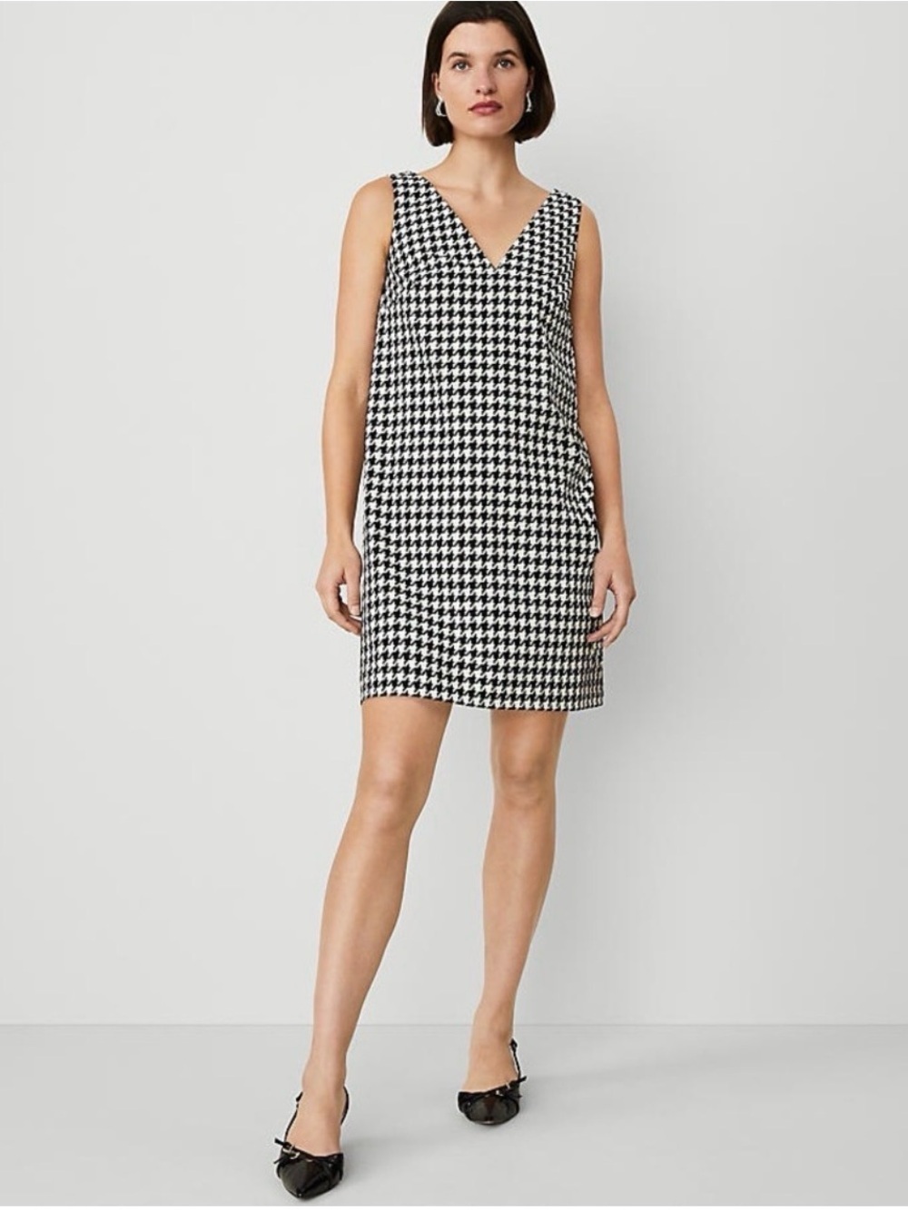 Ann Taylor NWT Black & White Houndstooth V-Neck Shift Dress Sz 8 Dark Academia
